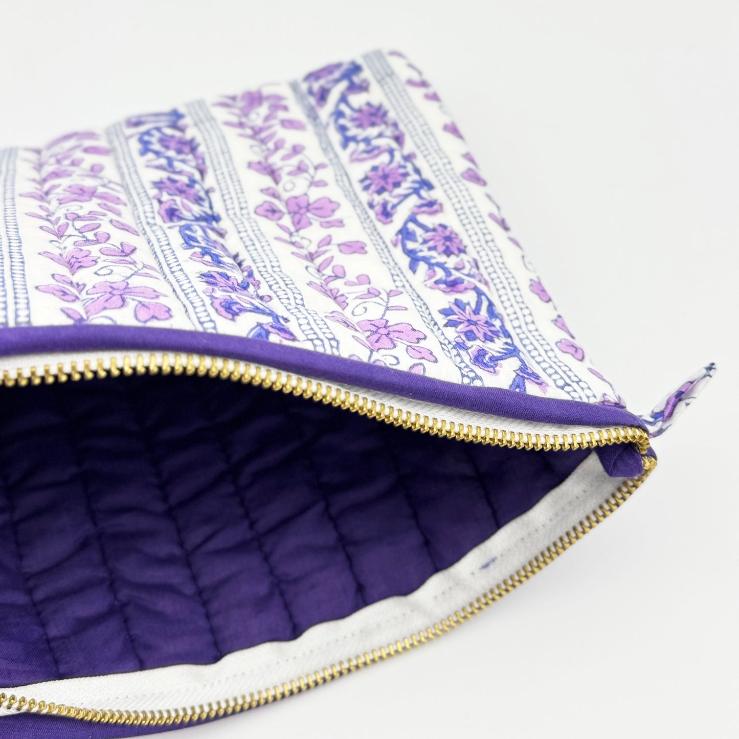 Lilac Lattice Flat Pouch
